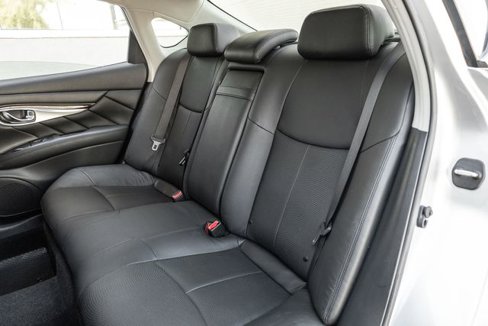 Used 2017 INFINITI Q70 3.7 image 13