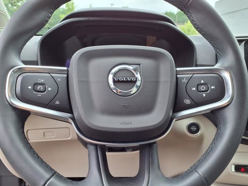 Certified 2023 Volvo XC40 B5 Plus w/ Driver Assist Package image 53