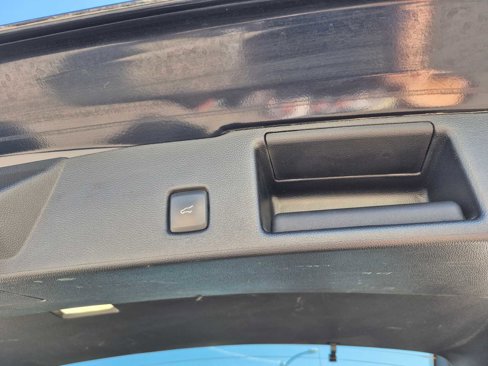 Used 2021 Ford Escape SE w/ SE Sport Appearance Package image 7