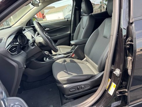 Used 2023 Buick Encore GX Select w/ Sport Touring Package image 10
