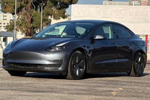 Used 2021 Tesla Model 3 Standard Range Plus image 8