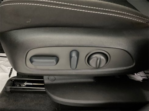Certified 2023 GMC Terrain SLE w/ Driver Convenience Package image 25