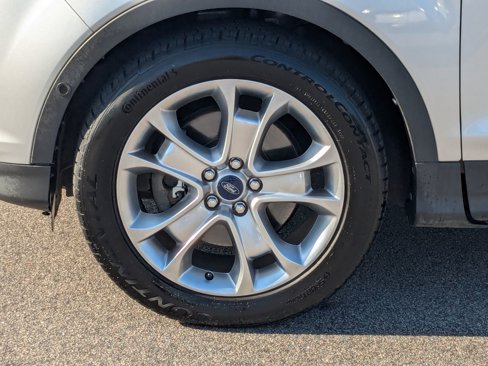 Used 2016 Ford Escape Titanium w/ Equipment Group 301A image 3