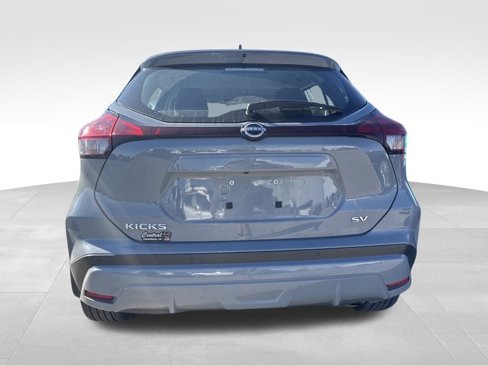 Used 2023 Nissan Kicks SV image 5