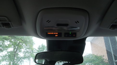 Used 2025 Chevrolet Trax LT w/ LT Convenience Package image 17