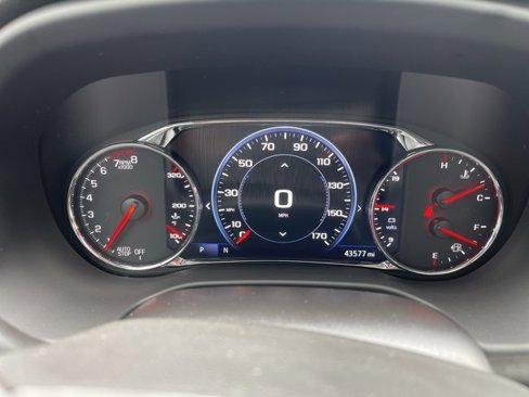 Used 2023 GMC Acadia AT4 w/ Technology Package image 30