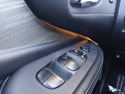 Used 2018 Nissan Murano Platinum image 35