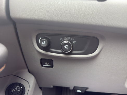 Used 2018 GMC Terrain SLE w/ Driver Convenience Package image 19