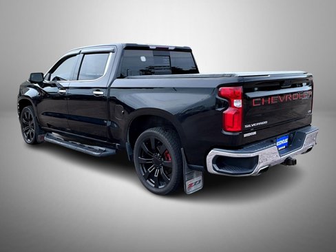 Used 2019 Chevrolet Silverado 1500 LTZ w/ LTZ Premium Package image 7