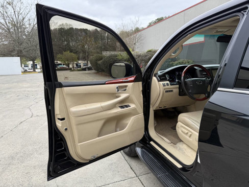 Used 2009 Lexus LX 570 4WD image 43