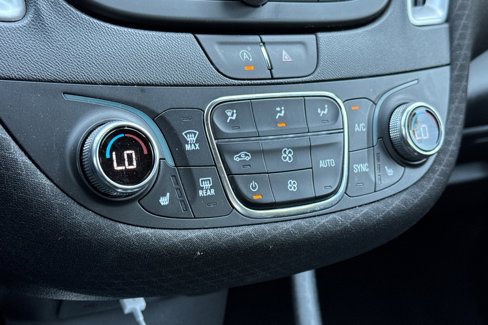 Used 2024 Chevrolet Malibu LT image 22