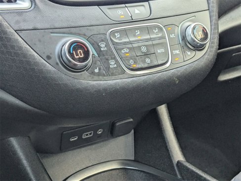 Used 2024 Chevrolet Malibu LT image 19