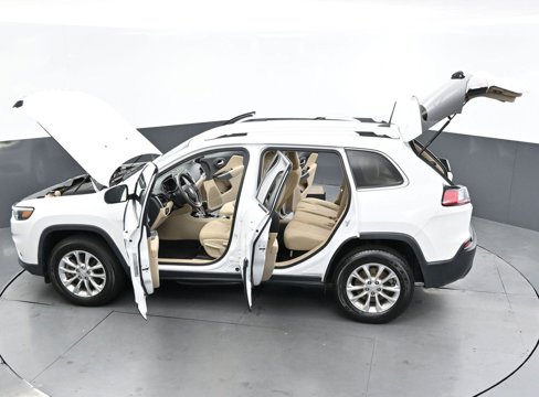 Used 2019 Jeep Cherokee Latitude w/ Popular Appearance Group image 39