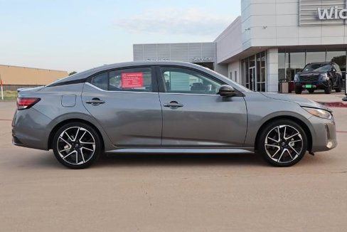 Certified 2024 Nissan Sentra SR w/ SR Premium Package image 5