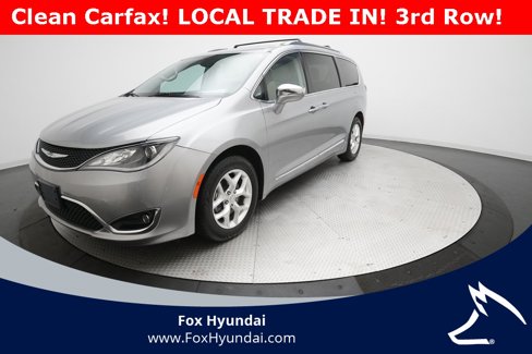Used 2020 Chrysler Pacifica Limited image 1