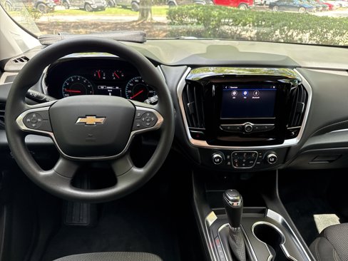 Used 2020 Chevrolet Traverse LS image 22