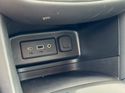 Used 2022 Chevrolet Equinox LT image 18