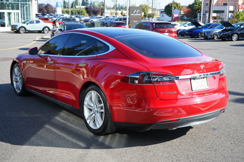 Used 2015 Tesla Model S AWD image 6