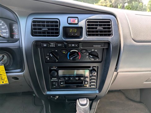 Used 2001 Toyota 4Runner SR5 image 27