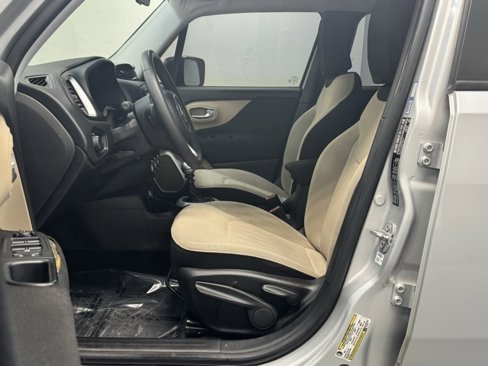 Used 2015 Jeep Renegade Sport w/ Power & Air Group image 13