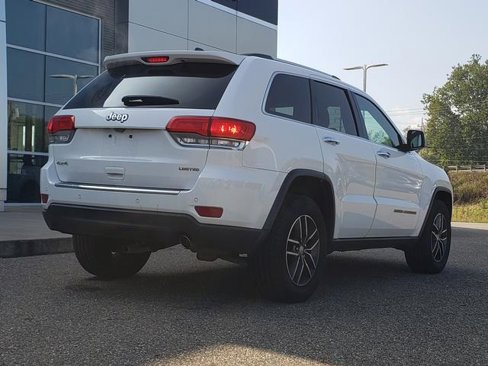 Used 2018 Jeep Grand Cherokee Limited image 9