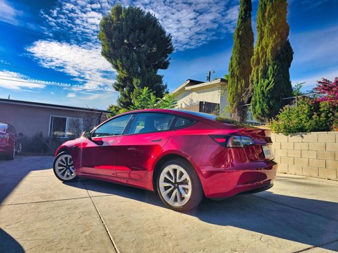 Used 2022 Tesla Model 3 Long Range image 3