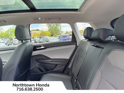 Used 2022 Volkswagen Taos SE image 19