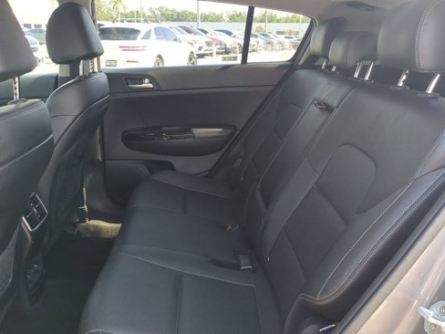 Used 2018 Kia Sportage SX image 13