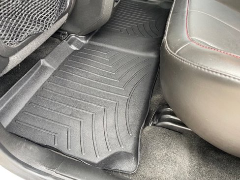 Used 2017 Chevrolet Equinox Premier image 16