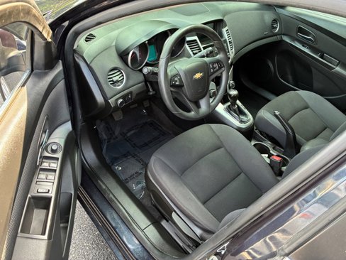 Used 2015 Chevrolet Cruze Eco image 7