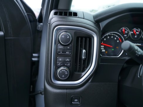 Used 2019 Chevrolet Silverado 1500 RST w/ All-Star Edition image 17