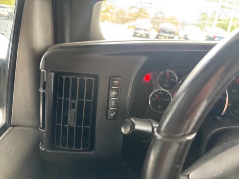 Used 2020 Chevrolet Express 2500 w/ Driver Convenience Package image 21