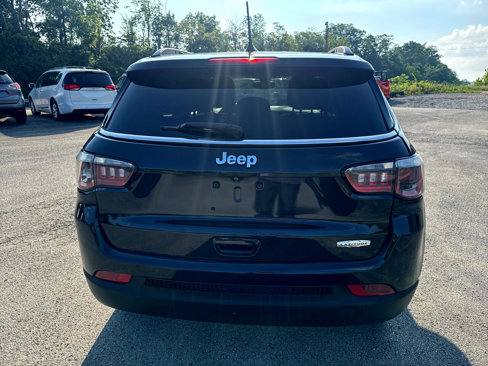 Used 2019 Jeep Compass Latitude image 4