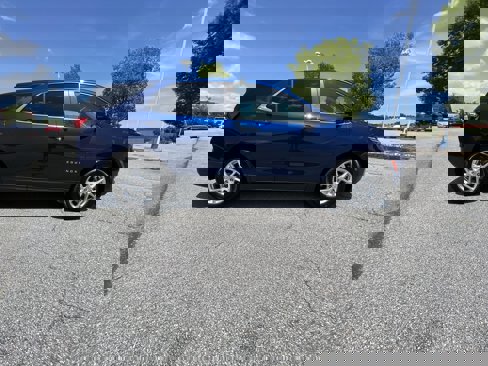 Used 2023 Chevrolet Equinox LT image 66