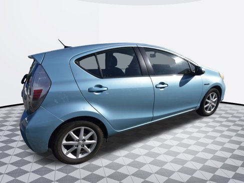 Used 2012 Toyota Prius C Three image 3