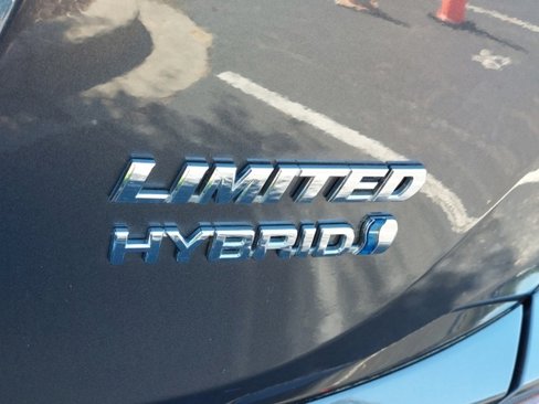 Used 2018 Toyota RAV4 Limited image 41