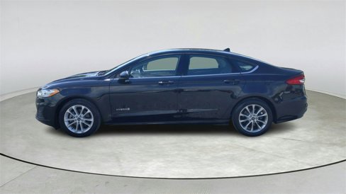 Used 2019 Ford Fusion SE image 4