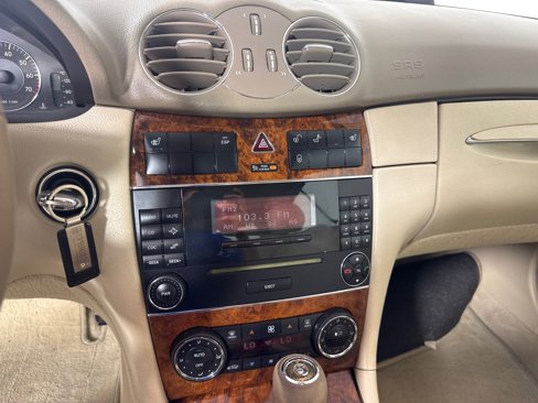 Used 2008 Mercedes-Benz CLK 350 Cabriolet image 28