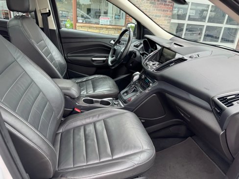 Used 2015 Ford Escape Titanium image 28