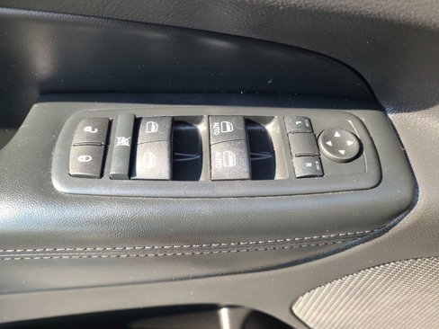 Used 2015 Jeep Grand Cherokee Laredo w/ Quick Order Package 23E image 26