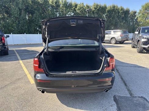 Used 2019 Volvo S60 T6 Momentum w/ Multimedia Package image 30