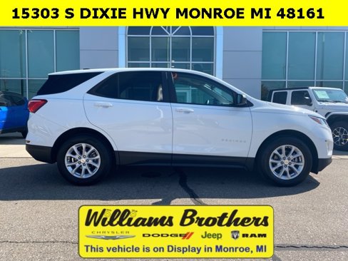 Used 2021 Chevrolet Equinox LS w/ LS Convenience Package image 4