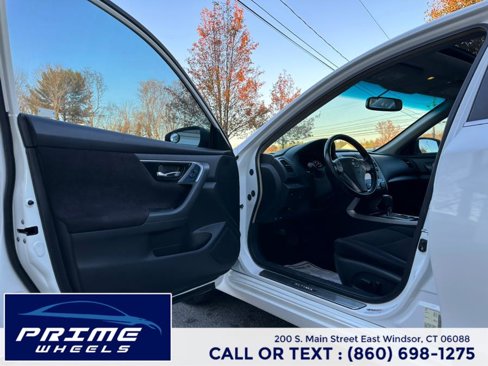 Used 2013 Nissan Altima 2.5 SV w/ 2.5SV Convenience Pkg image 9