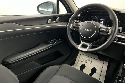 Used 2023 Kia K5 LXS image 12