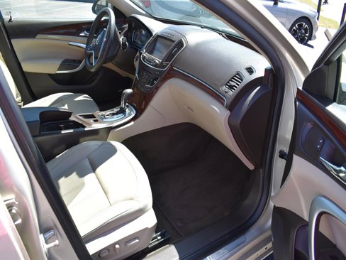 Used 2016 Buick Regal Premium w/ Driver Confidence Package #1 image 5