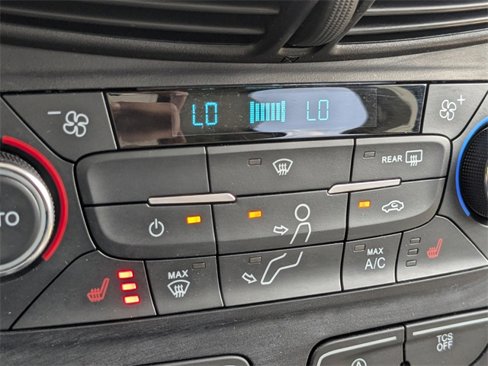 Used 2017 Ford Escape Titanium image 23