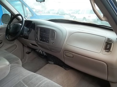 Used 1997 Ford F250 XLT image 7