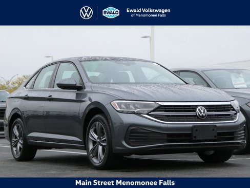 Used 2022 Volkswagen Jetta SE image 1