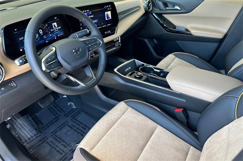 New 2026 Chevrolet Equinox ACTIV w/ Safety and Technology Package image 13