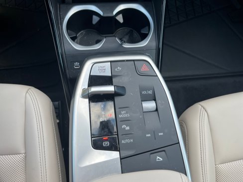 Certified 2025 BMW X1 xDrive28i w/ Technology Package image 20